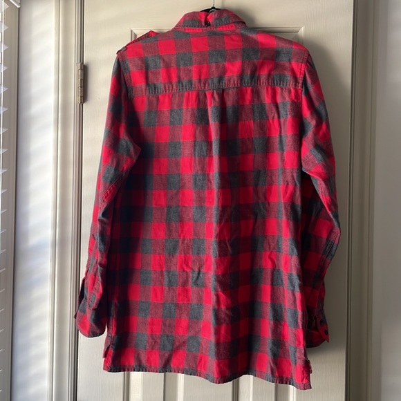Gap | Women’s oversized flannel button-down shirt - Picture 4 of 4